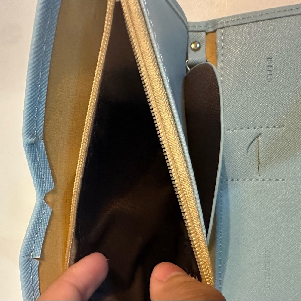 🌍🌍Travel Wallet - Blue Exterior, Yellow Interior - Picture 9 of 16